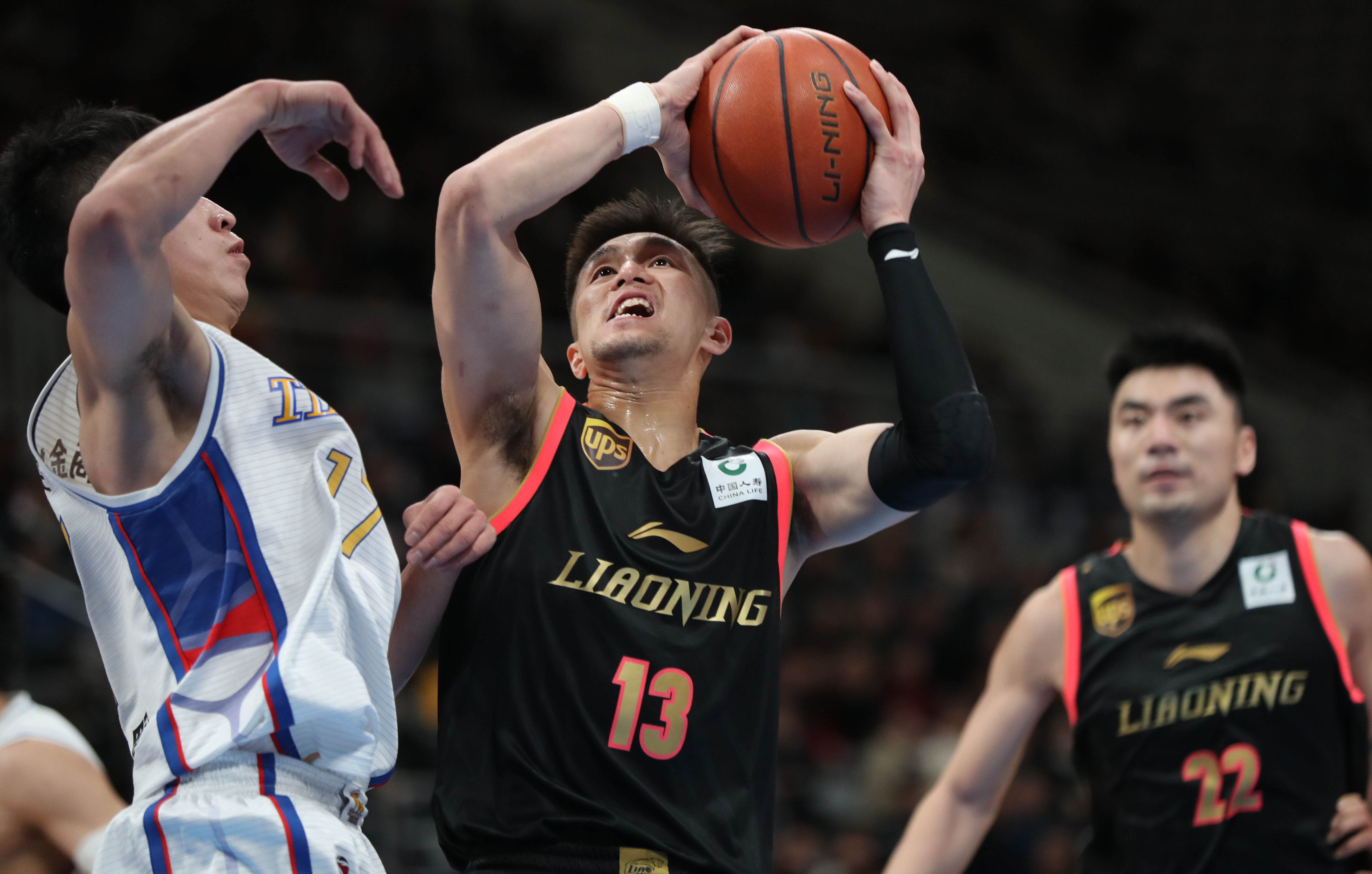 配合决定胜 配合决定胜